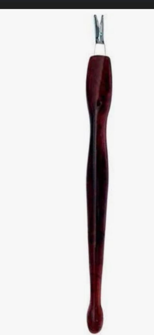 STRICTLY PROFESSIONAL V SHAPE CUTICLE KNIFE